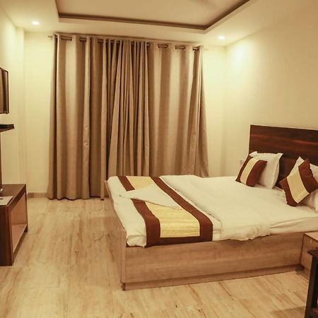 Basoya Farm 2Bhk Villla With Pool - 10 Min Away From Chattarpur 파리다바드 외부 사진