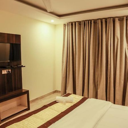 Basoya Farm 2Bhk Villla With Pool - 10 Min Away From Chattarpur 파리다바드 외부 사진