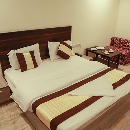 Basoya Farm 2Bhk Villla With Pool - 10 Min Away From Chattarpur 파리다바드 외부 사진