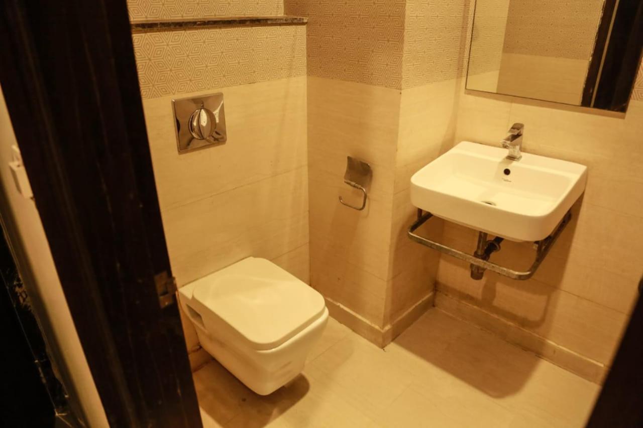 Basoya Farm 2Bhk Villla With Pool - 10 Min Away From Chattarpur 파리다바드 외부 사진