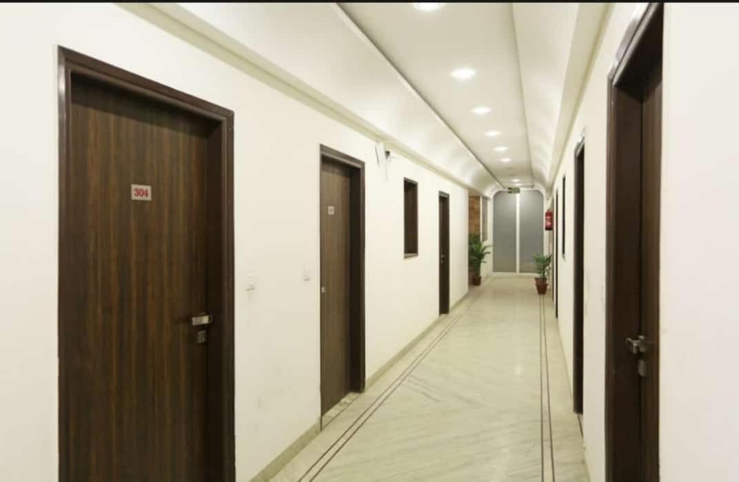 Basoya Farm 2Bhk Villla With Pool - 10 Min Away From Chattarpur 파리다바드 외부 사진